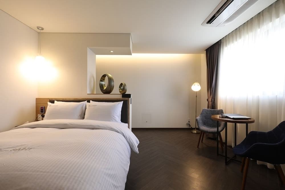 Suwon Saint Hotel