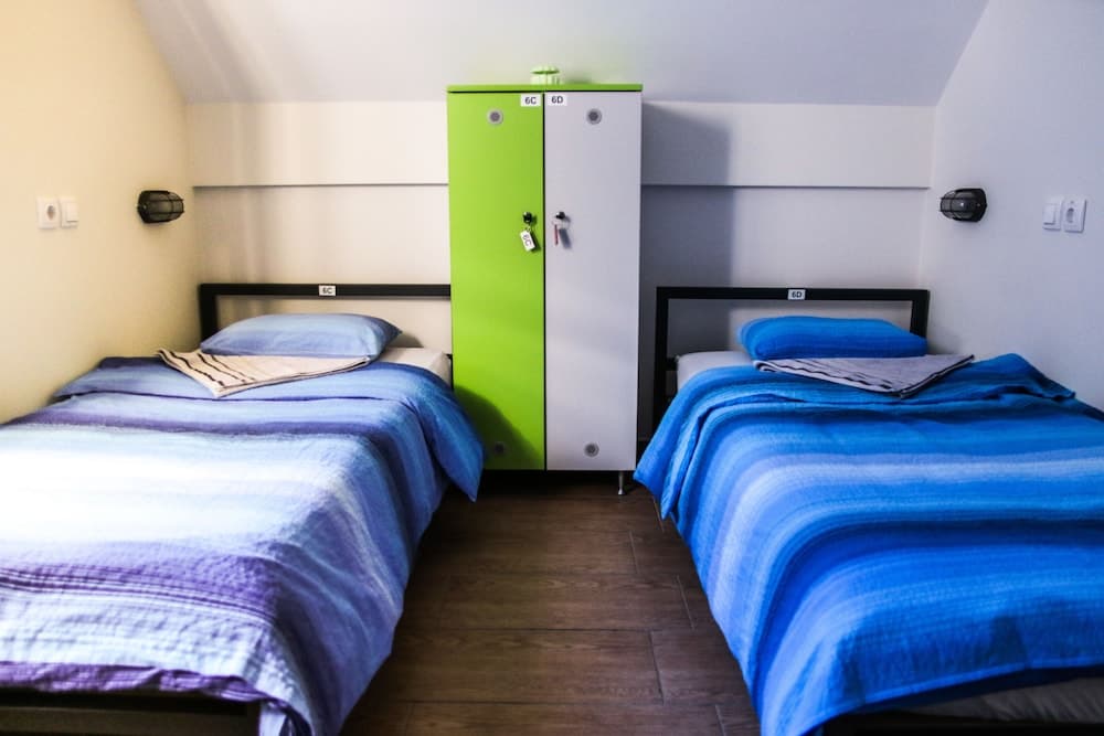 Varad Inn Hostel and Cafe