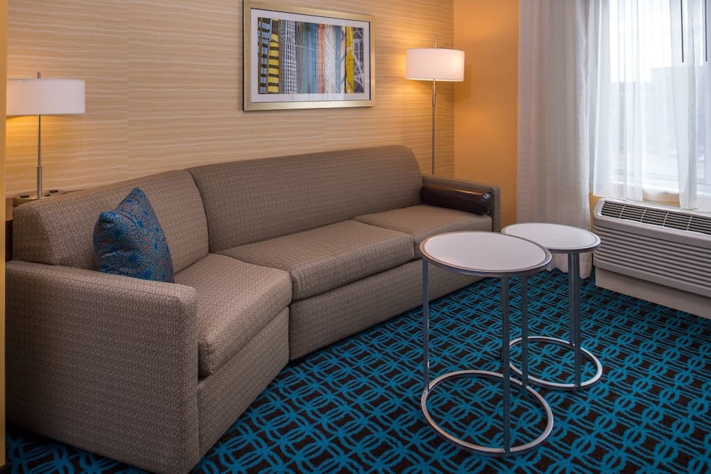 Fairfield Inn & Suites St Louis Westport