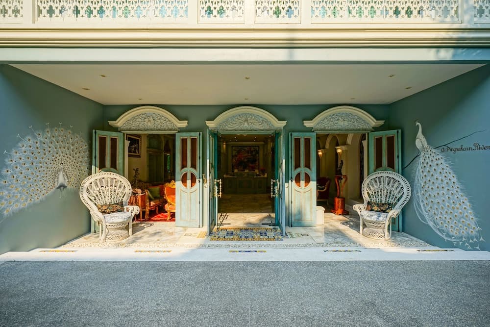 At Pingnakorn Riverside Hotel Chiangmai