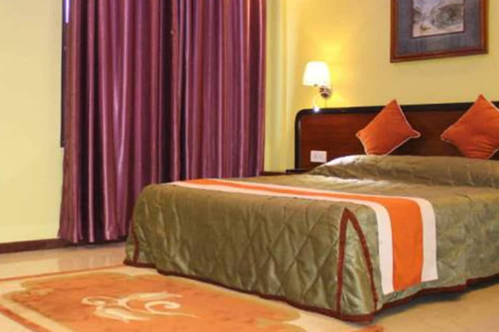 Hotel Pawan International