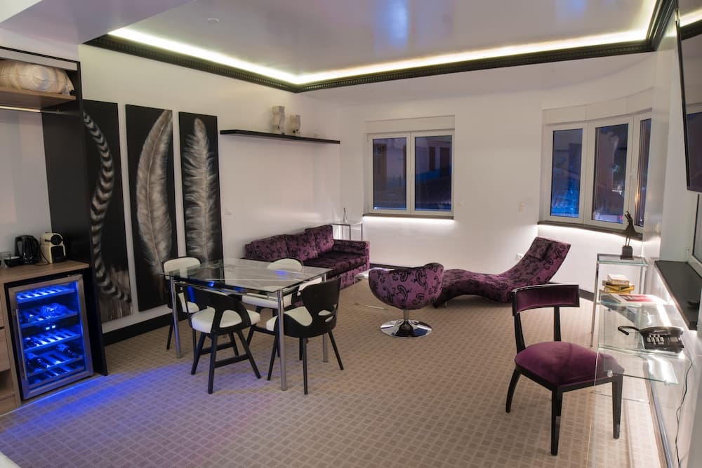 Andromeda Downtown Suites