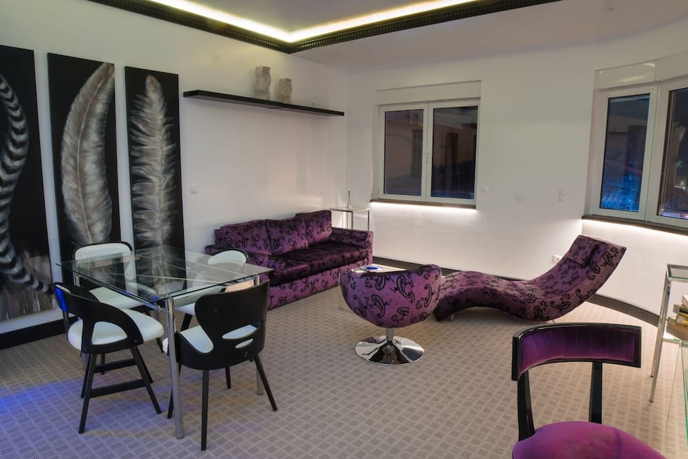 Andromeda Downtown Suites