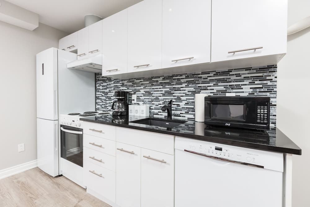 Applewood Suites - Annex Coachhouse Loft