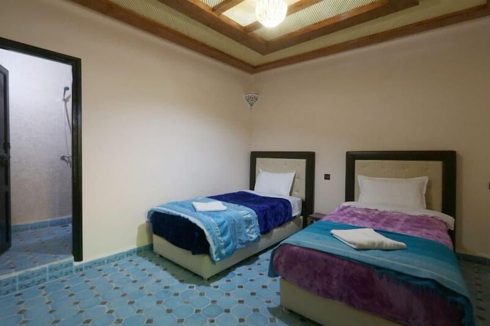 Roches Aremd - Hostel