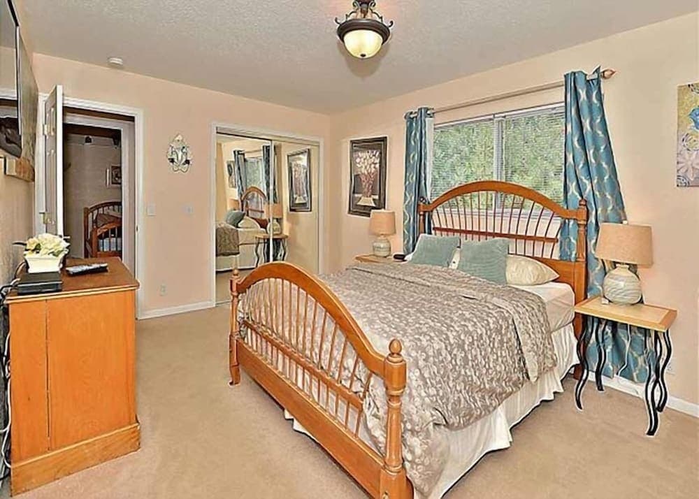 3402 Bruce Drive 3 Bedroom Home by RedAwning