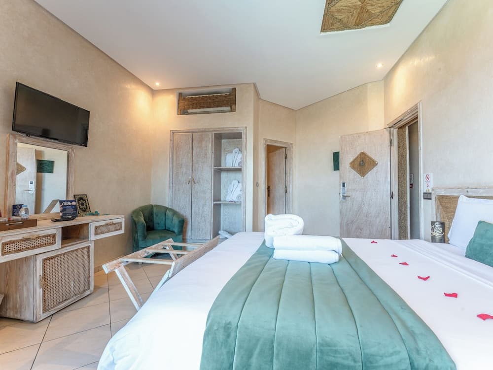 Chateau Eden El Rouh