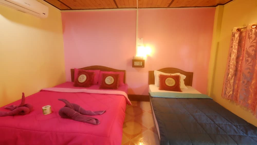 Lanta Sunmoon Bungalow