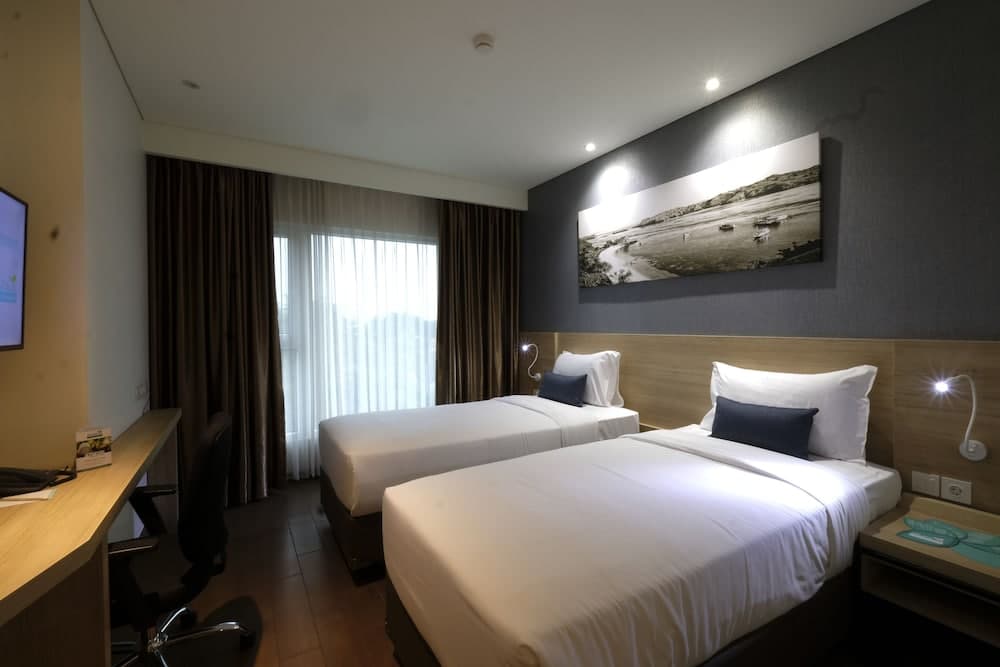 Hotel AYOLA Lippo Cikarang