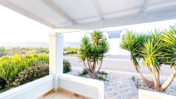 Hermanus Longboat Sea Cottage