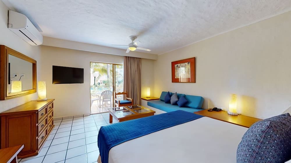 Park Royal Homestay Los Tules