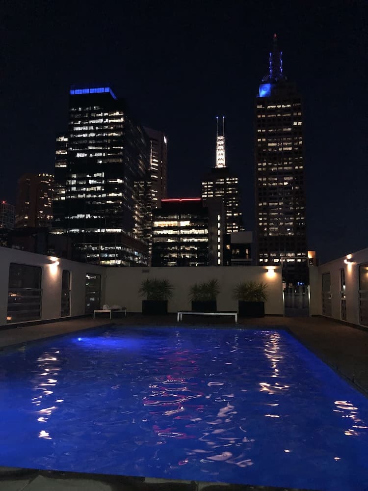 King Deluxe Apartments