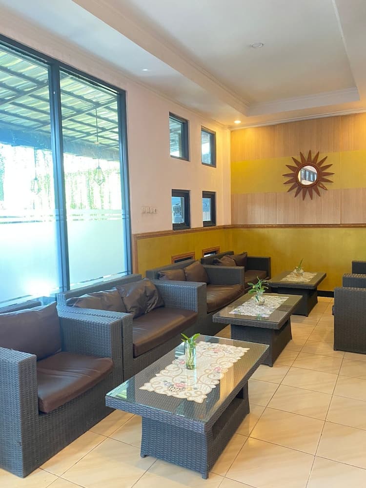 Anggraeni Hotel Ketanggungan