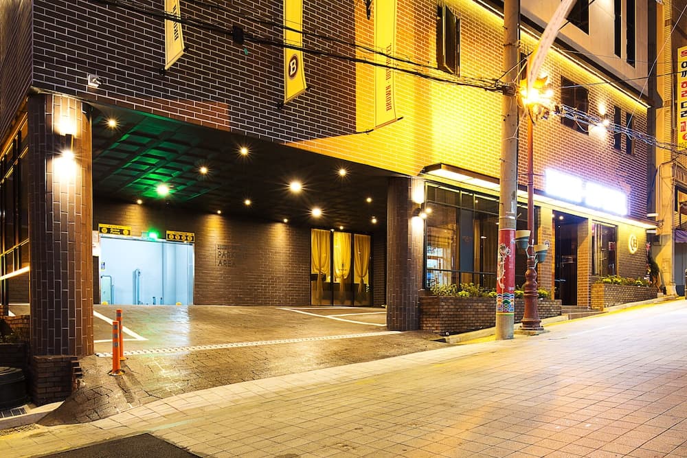 hotel image