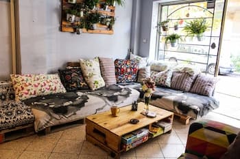 Moreto & Caffeto hostel