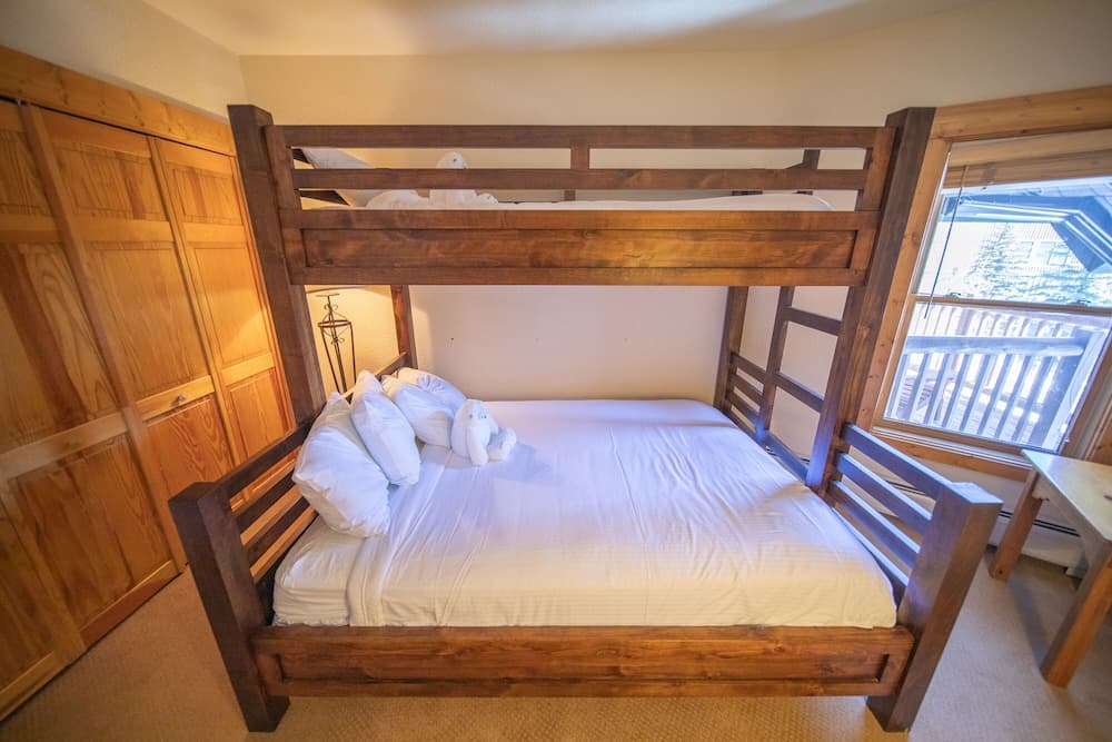 Tenderfoot Lodge 2643