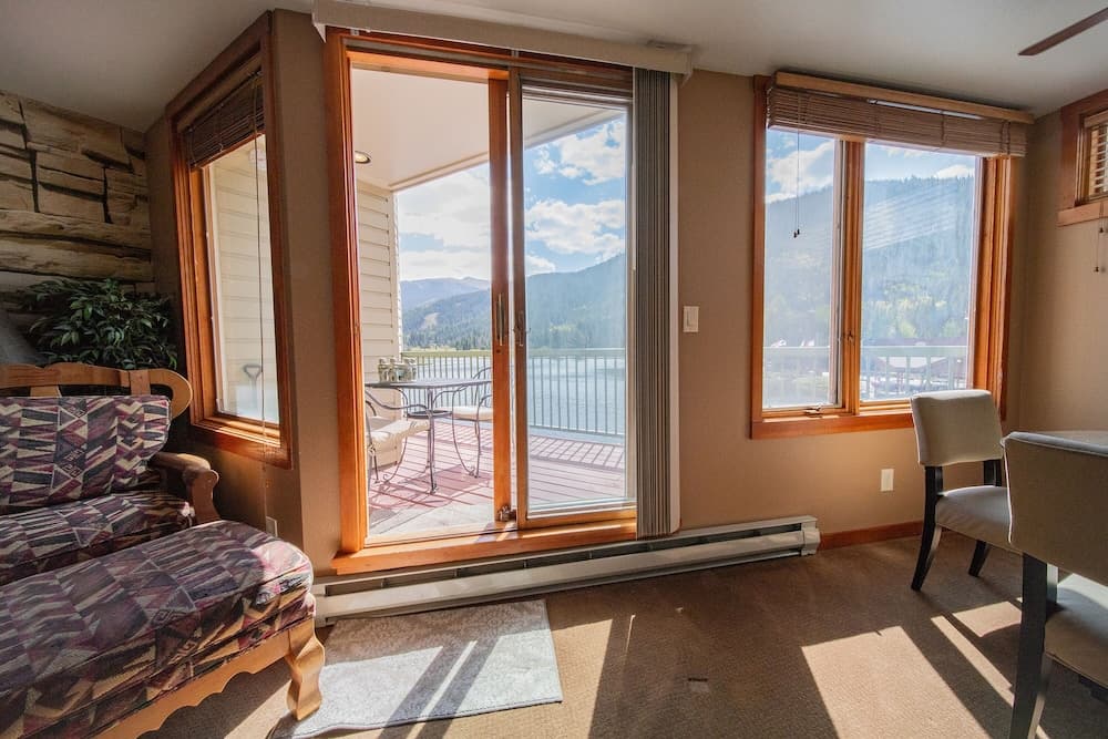 Lakeside 1481 by SummitCove Vacation Lodging