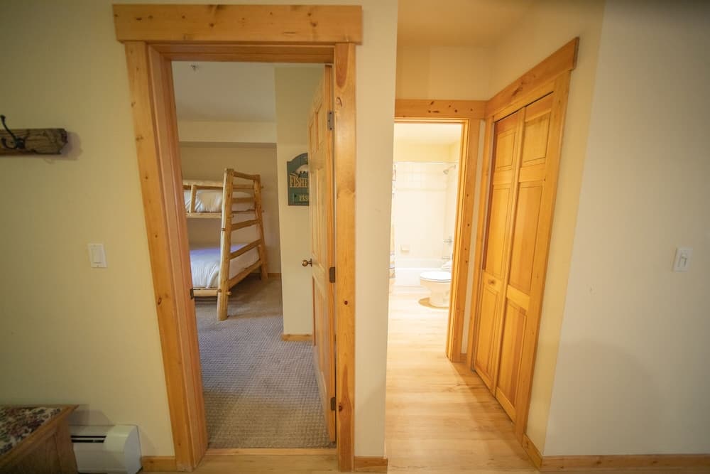 Tenderfoot Lodge 2636