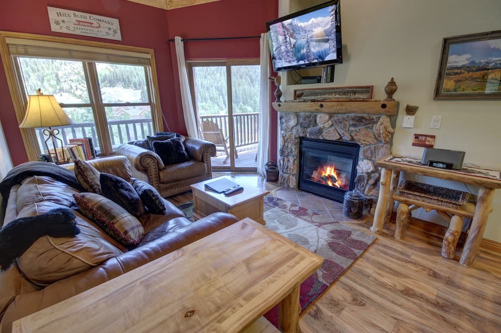 Hidden River Lodge 5977 by SummitCove Vacation Lodging