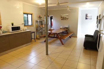 Happytourcairns Sharehouse