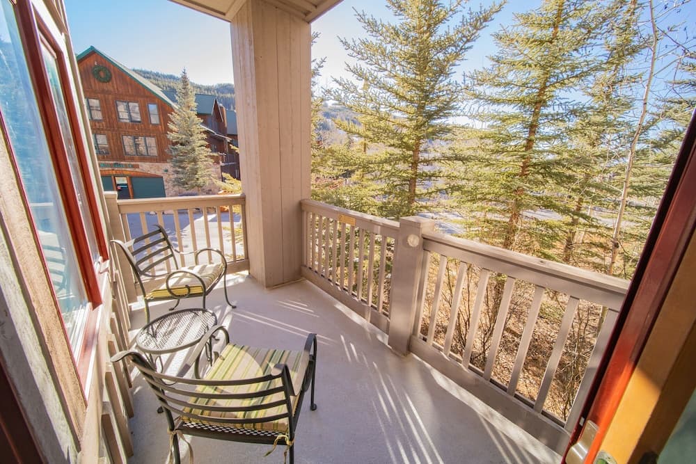 Expedition Station 8561 by SummitCove Vacation Lodging