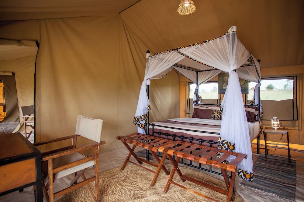 Gnu Mara River Camp