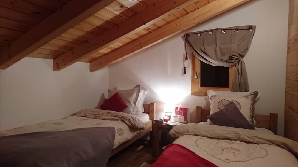 Loyehill Chalet. Swiss Alps Escape