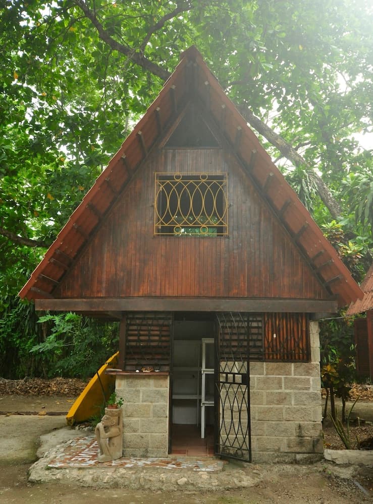 The Howler Monkey Hotel