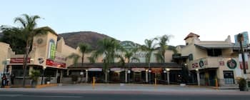 Casita Montana Hotel and Suites