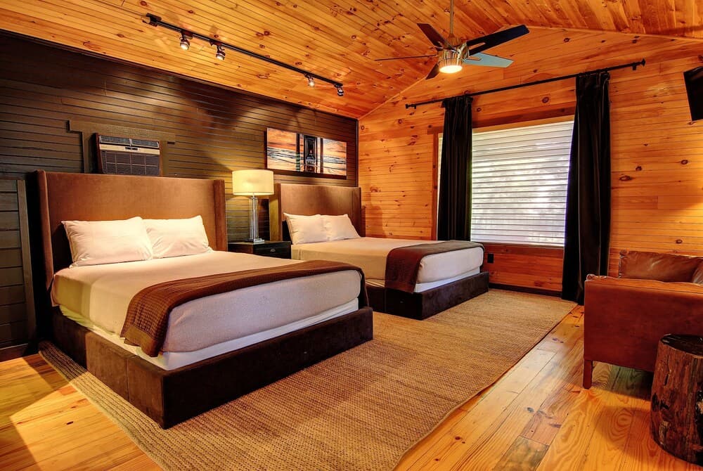 The Hideout 5 Bedroom Home by RedAwning