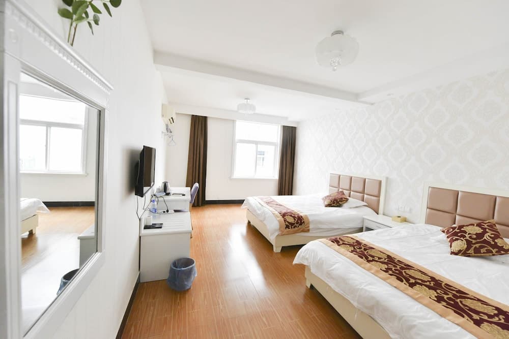 Huangshan best youth theme hotel