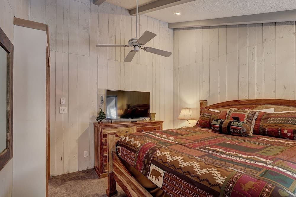 CM416 Copper Mtn Inn