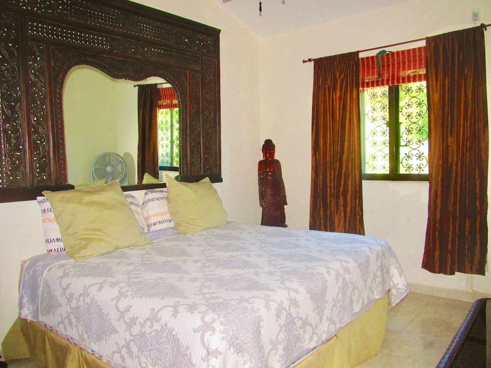 Casa Royal Palms by Playa Paradise