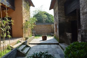 Mountain Escape Yangshuo