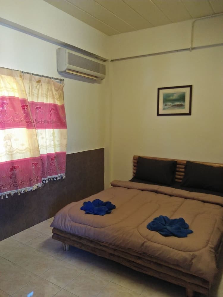 Lanta House - Adults Only