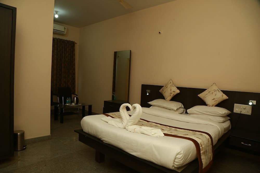 Soundarya Hotel