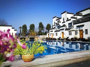 Huangshan Huizhou Creek Villa