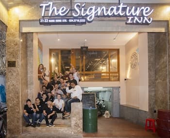 RedDoorz Hostel @ Signature Inn