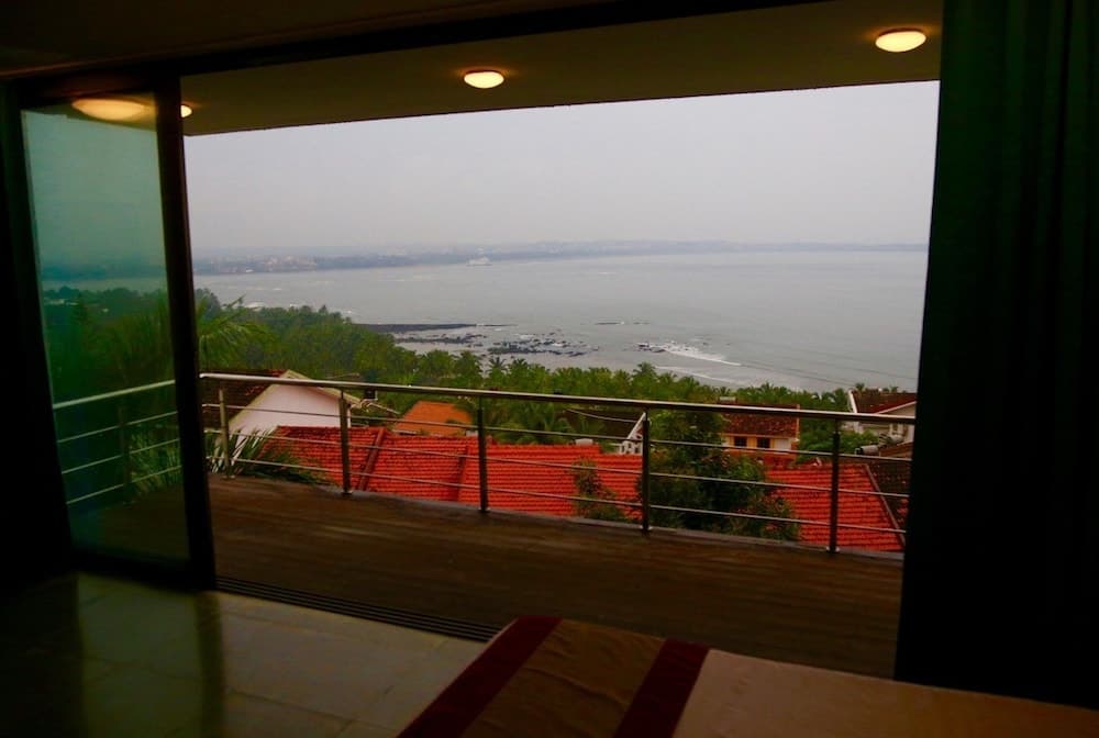 The Acacia Villa - Reis Magos Classic