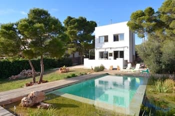 Unique Modern Villa with very pool