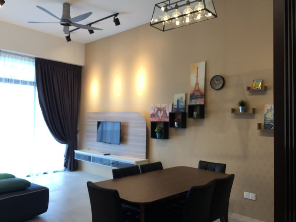 Private Hideaway Homestay