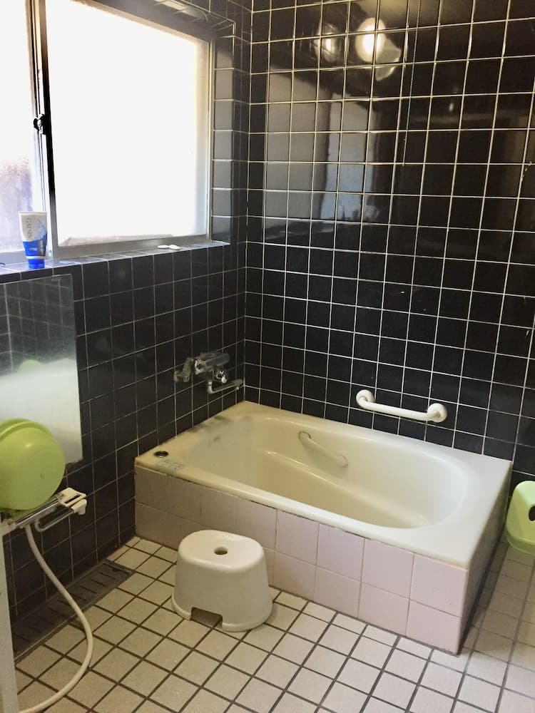 Guest House Face to Face