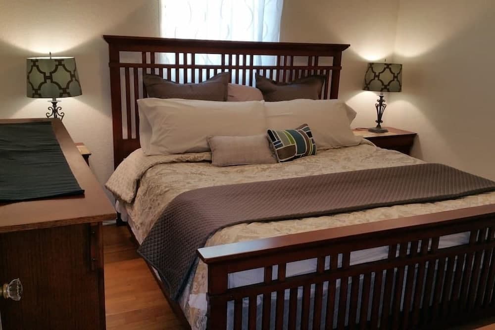 Spanish Craftsman Smarthouse 2 Baths