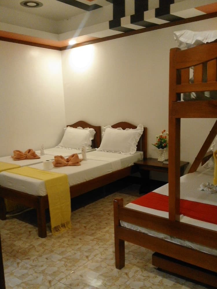 Vali-Joe Travel Lodge