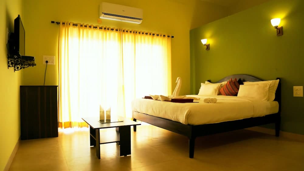 Vagator Retreat Resort With Swimming Pool