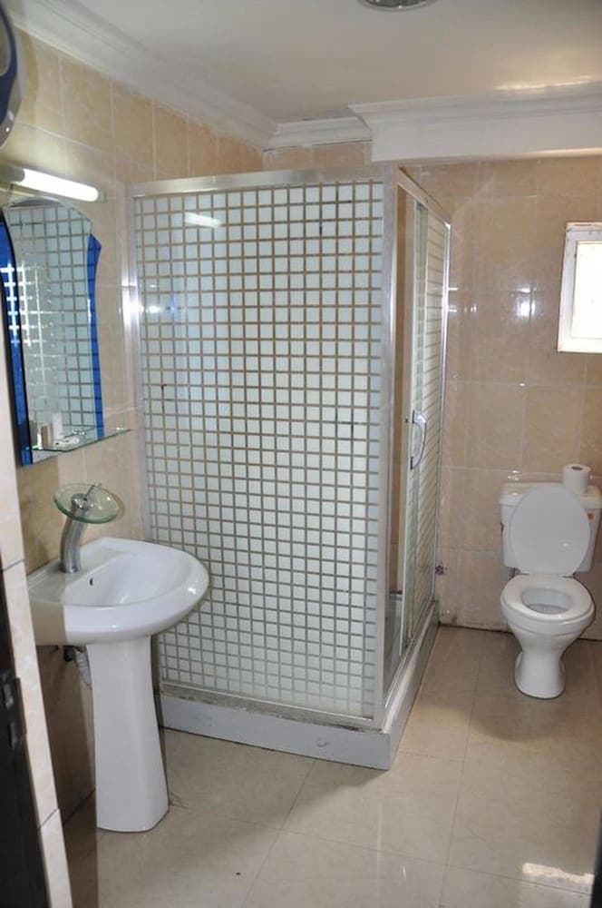 Beni Apartment And Suites