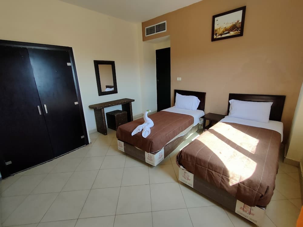 Alhayat Ain El Sokhna