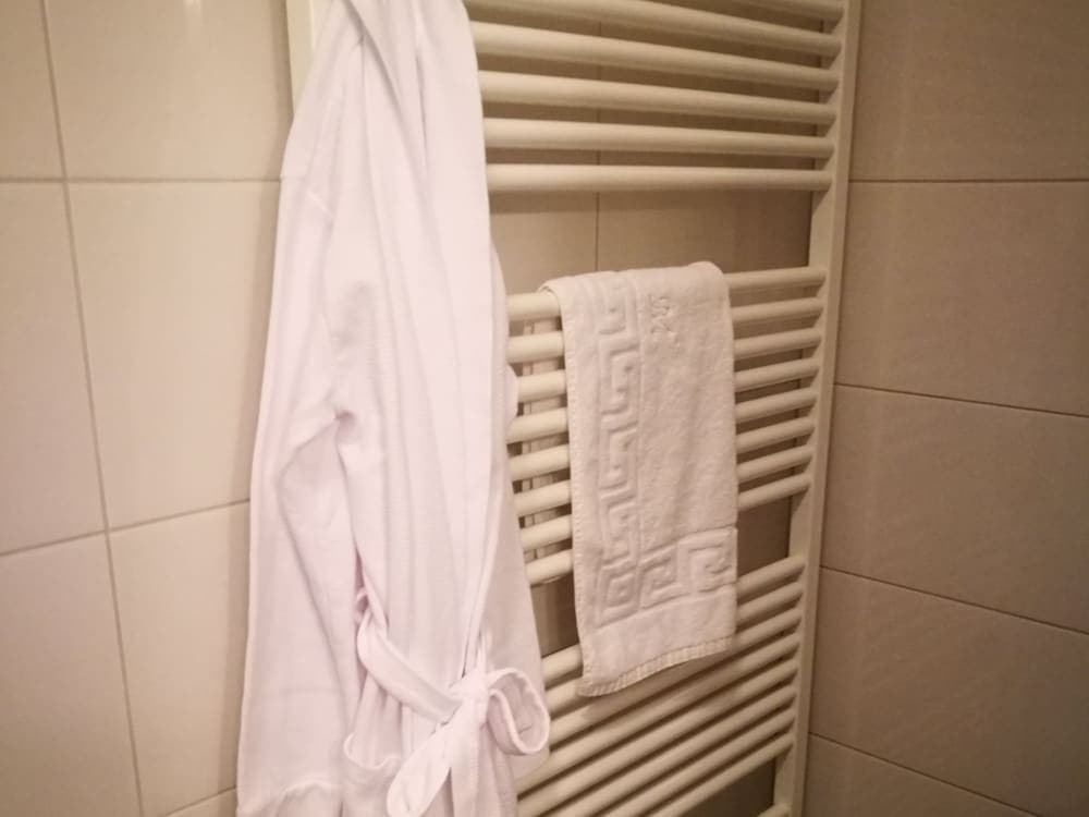 SHS Suite Home Sweet Strassen III