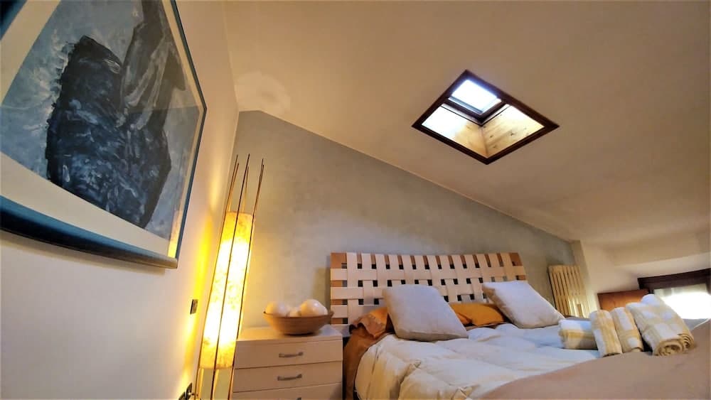 Dreaming Arena Rooms