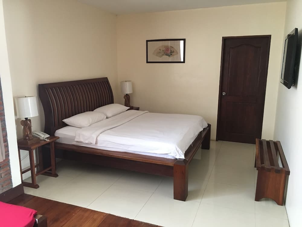 Mango Valley Hotel 2